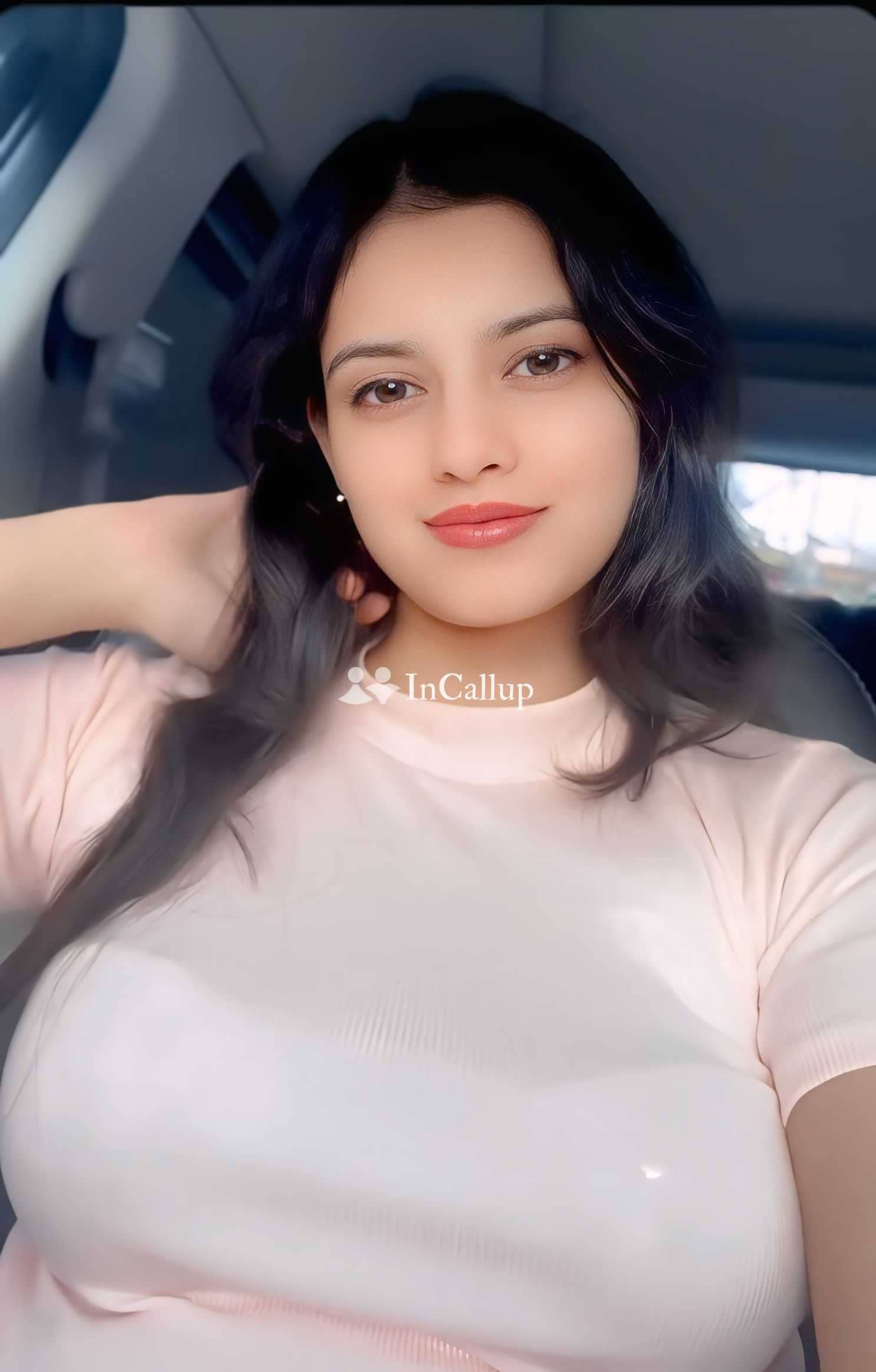 offering service in chennai glamorous genuine videocall girl known for being elegant - Call Girls in Chennai