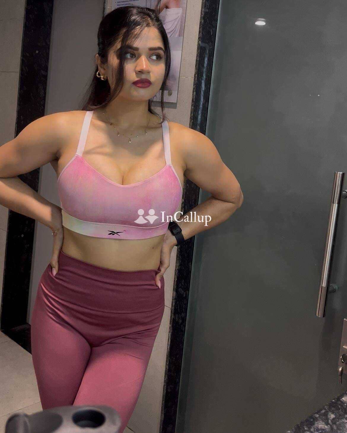 with curvy figure and black eyes available for short notice available your city chennai - Call Girls in Chennai