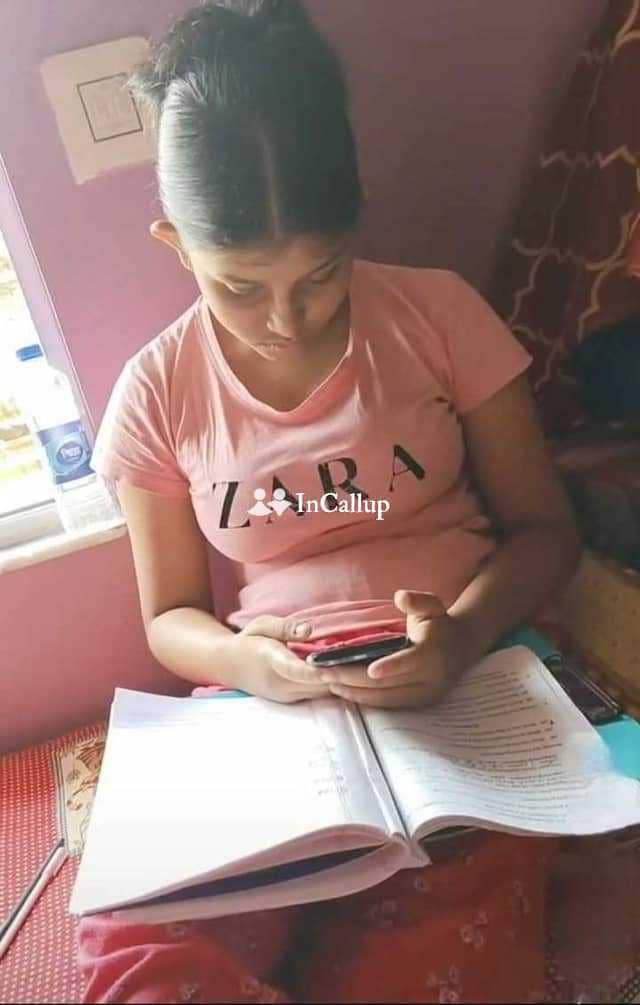 available for long bookings meet me in chikmagalur youthful brunette hair and black eyes angelic - Call Girls in Chikmagalur