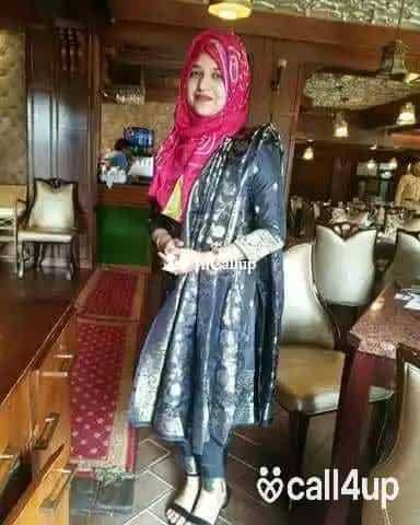 available for long bookings classy riya roy twenty two year old call girls woman known for being playful - Call Girls in Chitradurga