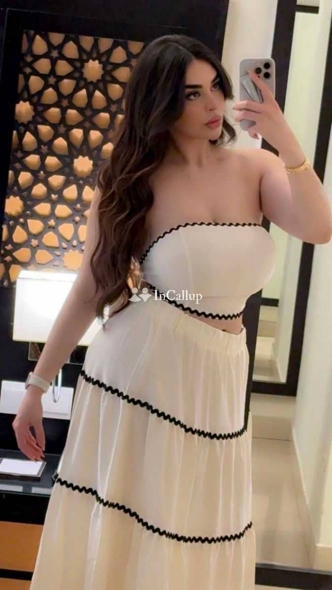 petite anjali twenty one year old call girls available now trusted reliable service - Call Girls in Chittorgarh