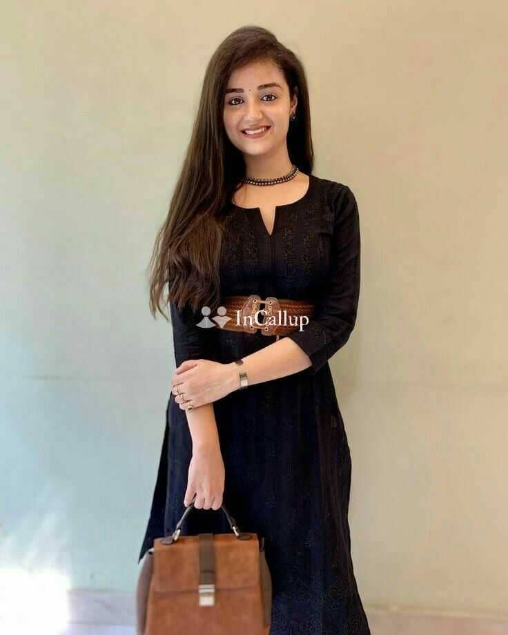 with black hair and black body type meet arawy angel the twenty year old call girls you desire - Call Girls in Connaught Place