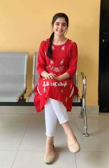 classy low price genuine se twenty one year old call girls woman known for being playful - Call Girls in Dantewada