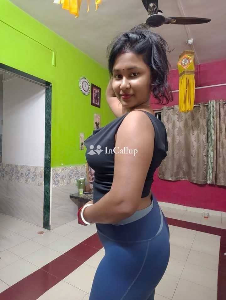 horny riya patel eighteen years old call girls girl known for being wild dreamy blonde eyes and hazel hair - Call Girls in Darbhanga