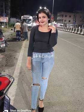petite rupa nineteen year old call girls seductive brunette hair and brown eyes known for being bold - Call Girls in Dehradun