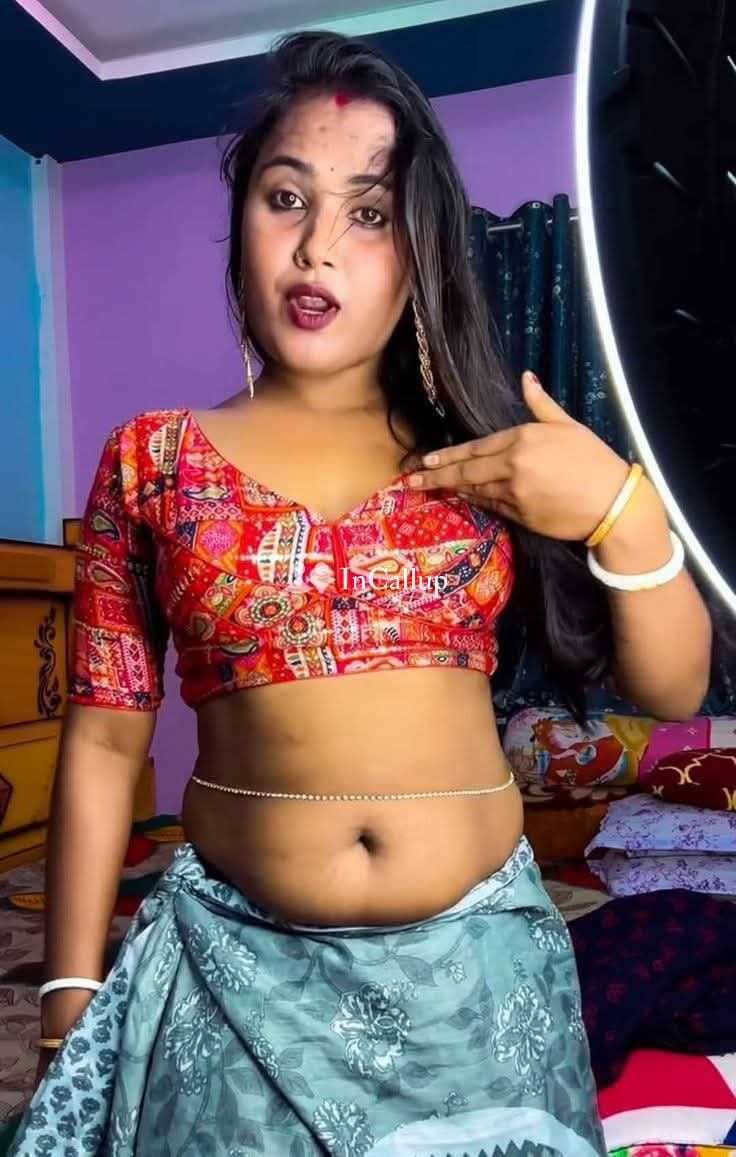 enjoy company of dhubri call girl twenty one year old call girls beauty dreamy black eyes and brown hair - Call Girls in Dhubri