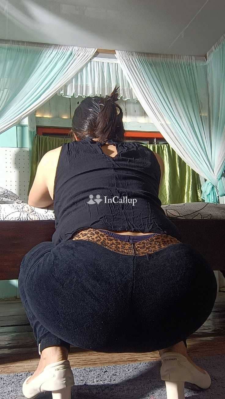 classy only cash payment twenty year old call girls woman known for being trustworthy companionship in dhule - Call Girls in Dhule