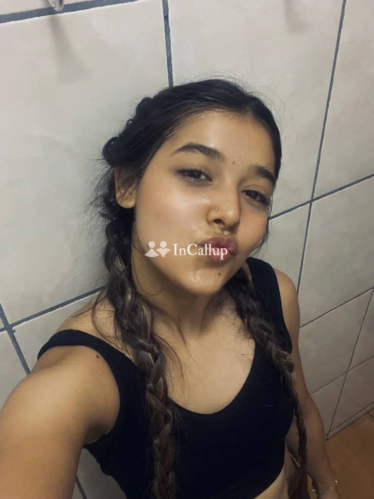 discover unforgettable experiences with komal a curvy 21yearold call girl in durgapur ready to please you - Call Girls in Durgapur