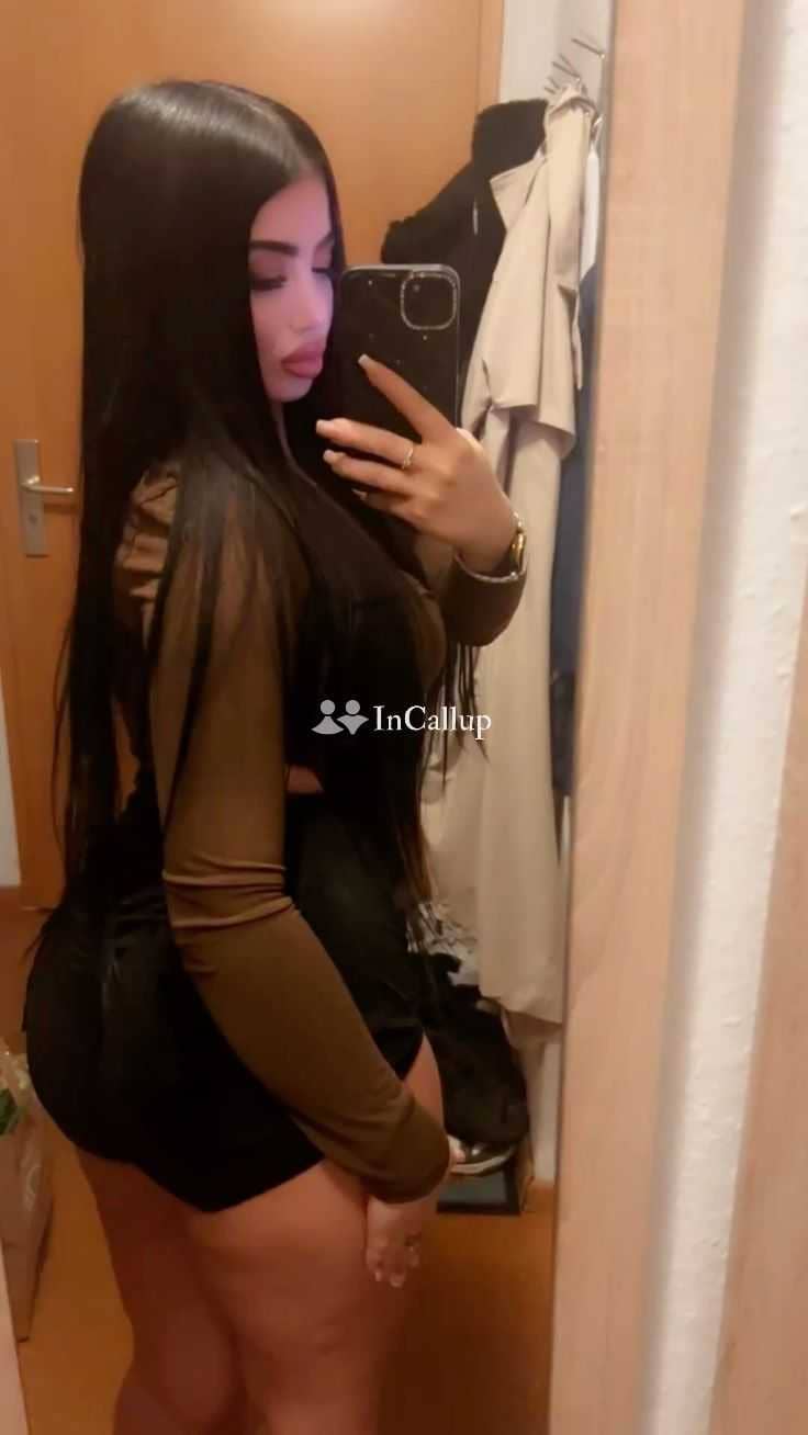 dwarka escort service available for available anytime local to dwarka with slim body and black hair - Call Girls in Dwarka