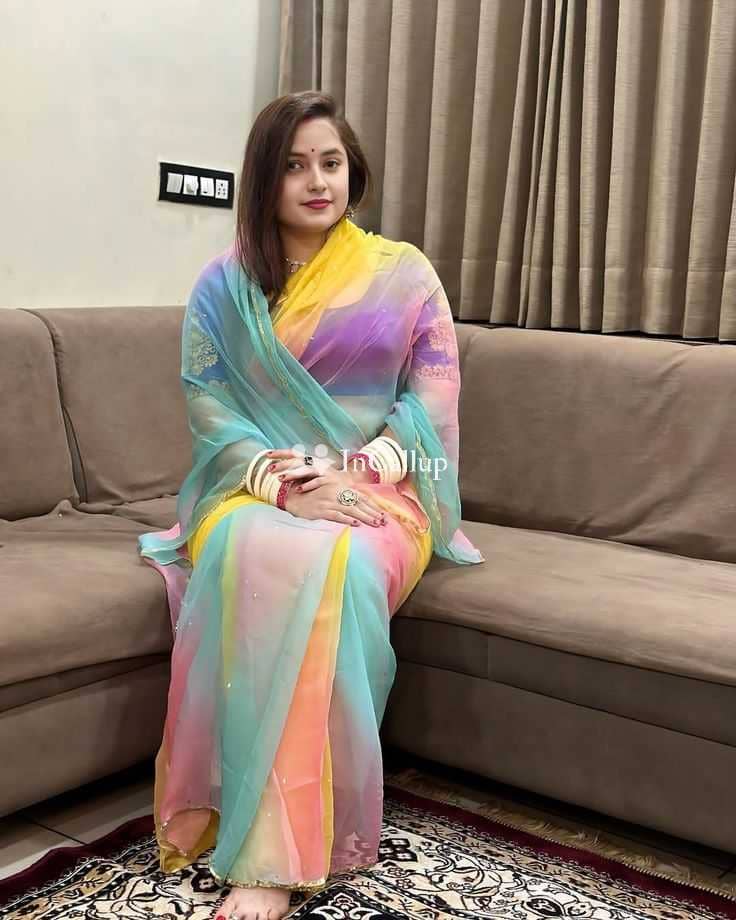 your city east delhi known for being amorous meet arawy angel the twenty year old call girls you desire - Call Girls in East Delhi