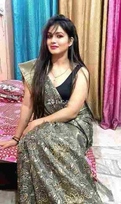 charming escort in english bazar beautiful curves and black eyes available now trusted reliable service - Call Girls in English Bazar