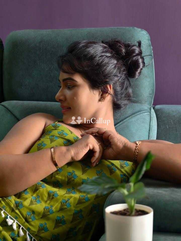 fresh samay bhai twenty two years old call girls fit body with black hair known for being magnetic - Call Girls in Faizabad