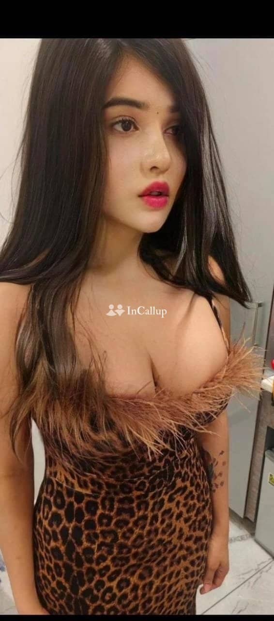experience unforgettable moments with roohi the curvy 21yearold beauty in gandhidham ready to indulge your desires - Call Girls in Gandhidham