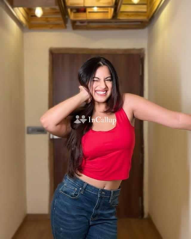 meet khushi a charming twenty one year old call girls gorgeous smile and black hair tempting - Call Girls in Golaghat