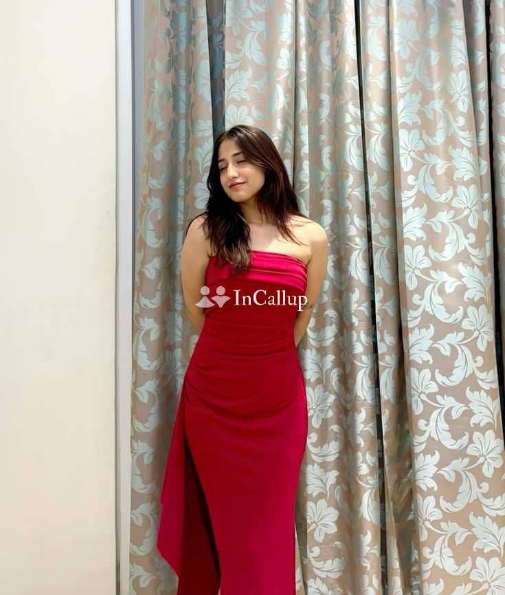 model look with black eyes and black hair known for being wild flirty arawy angel twenty year old call girls babe - Call Girls in Gonda