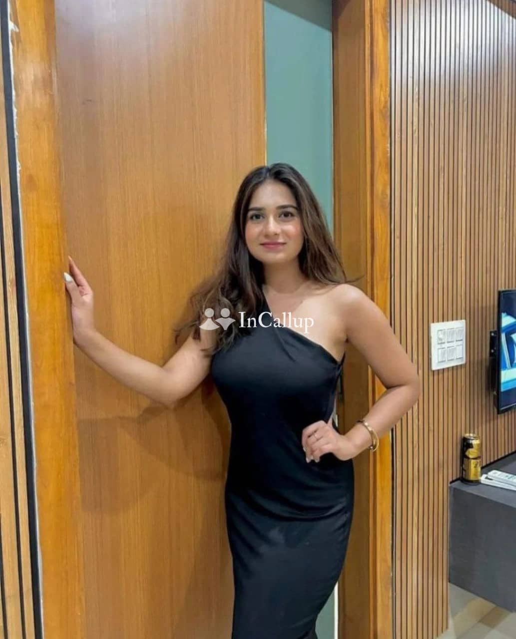 appointment in guntur sparkling black eyes and black hair available now trusted reliable service - Call Girls in Guntur