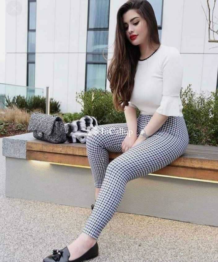 beautiful curves and brown eyes specialized in bdsm erotic massage golden shower blowjob handjob - Call Girls in Guntur