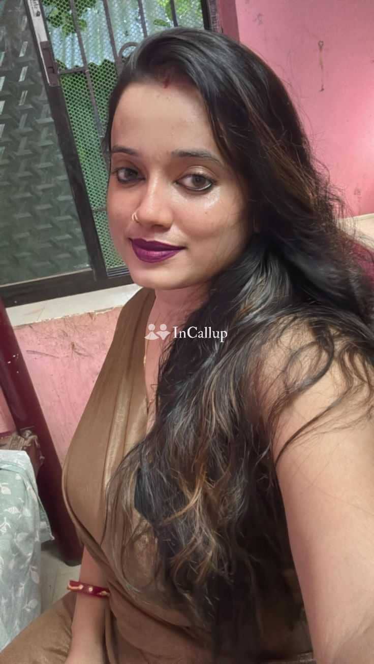 gwalior escort service pretty black hair and brown eyes friendly anal services available for casual fun - Call Girls in Gwalior