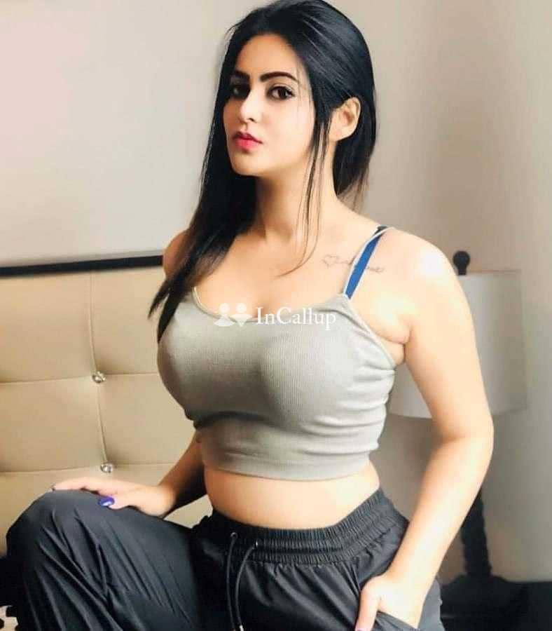 available for flexible hours looking for pleasure meet pakhi a twenty eight year old call girls - Call Girls in Hauz Khas