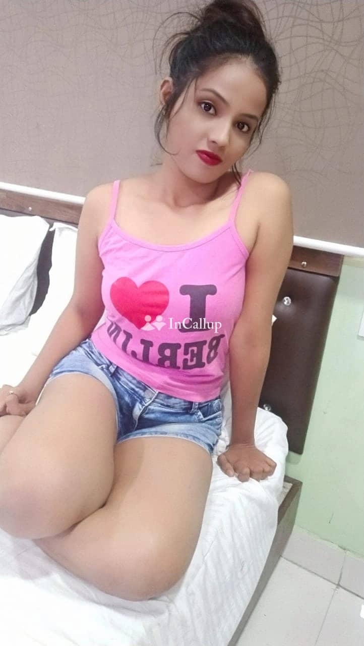 experience unforgettable moments with howrahs enchanting 20yearold beauty offering diverse pleasures - Call Girls in Howrah