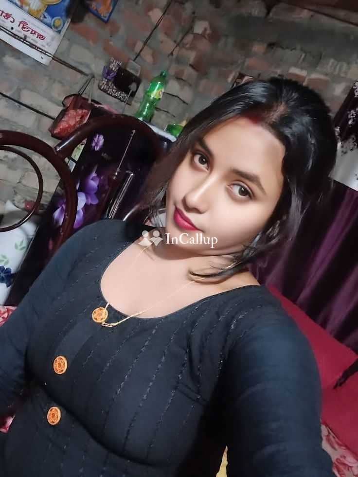 smooth black eyes and black hair gorgeous escort in hubli available for private dates known for being naughty - Call Girls in Hubli