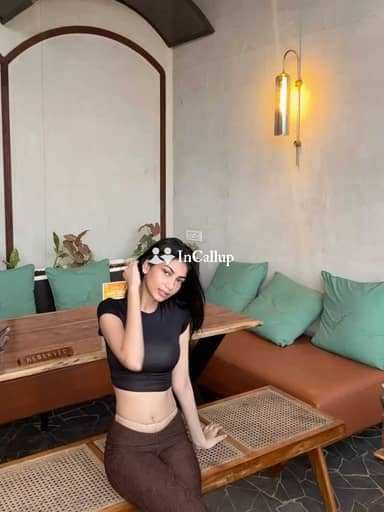 perfect black hair and black eyes passionate girl from hyderabad sexy saniya yadav twenty two years old call girls - Call Girls in Hyderabad