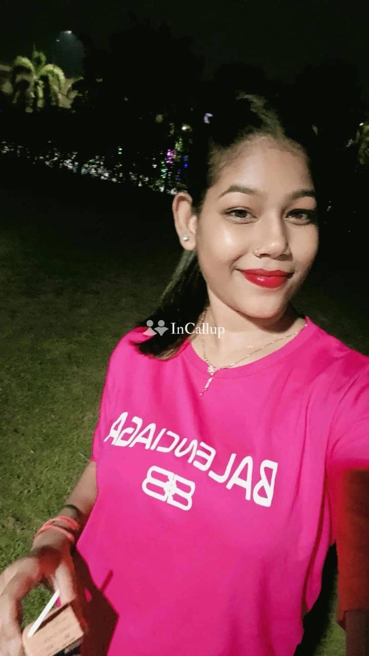 available for long bookings beautiful vip girls and models twenty four year old call girls girlfriend type - Call Girls in Hyderabad