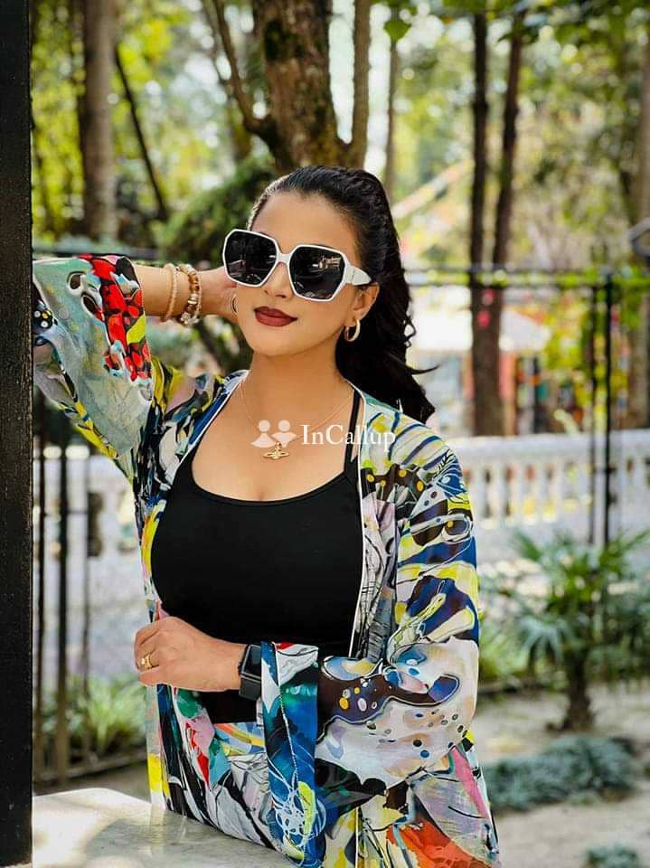 available for party companion youthful blonde hair and hazel eyes professional escort in hyderabad - Call Girls in Hyderabad