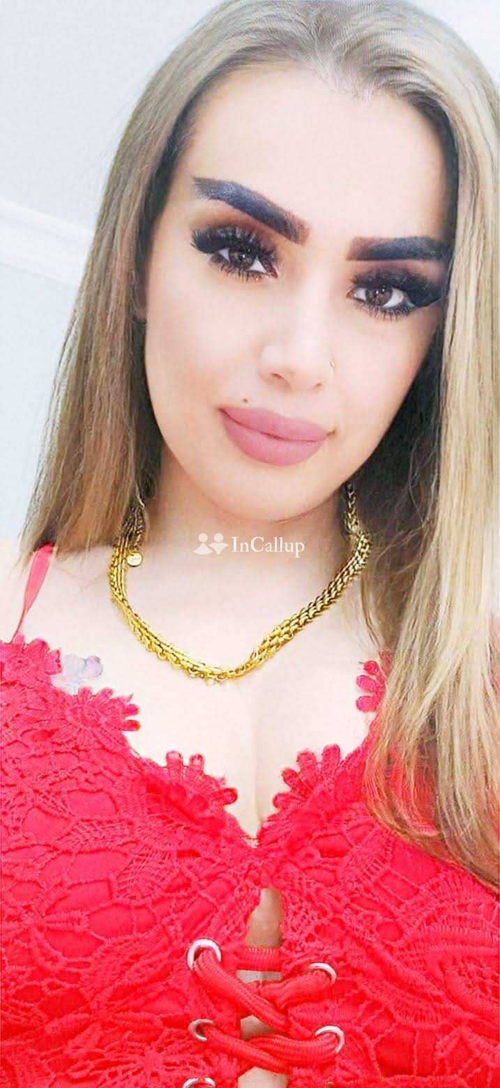 sensational 20yearold call girl in hyderabad with curvy figure and stunning green eyes awaits your pleasure - Call Girls in Hyderabad