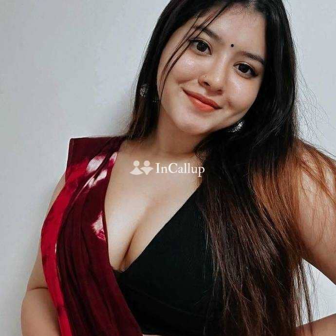 with black hair and black eyes available for outcall hot priyanka twenty three years old call girls - Call Girls in Hyderabad