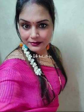 visiting indore petite sapna twenty one year old call girls attractive black body and brown eyes - Call Girls in Indore