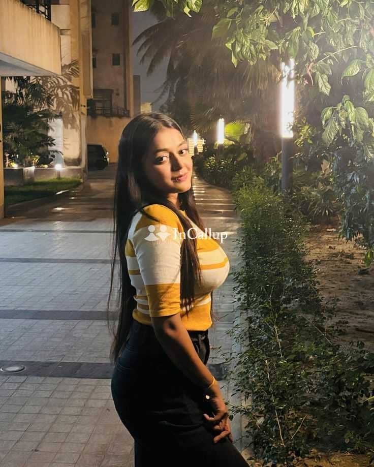 with red hair and blue body type known for being angelic available in jabalpur available for home visits - Call Girls in Jabalpur