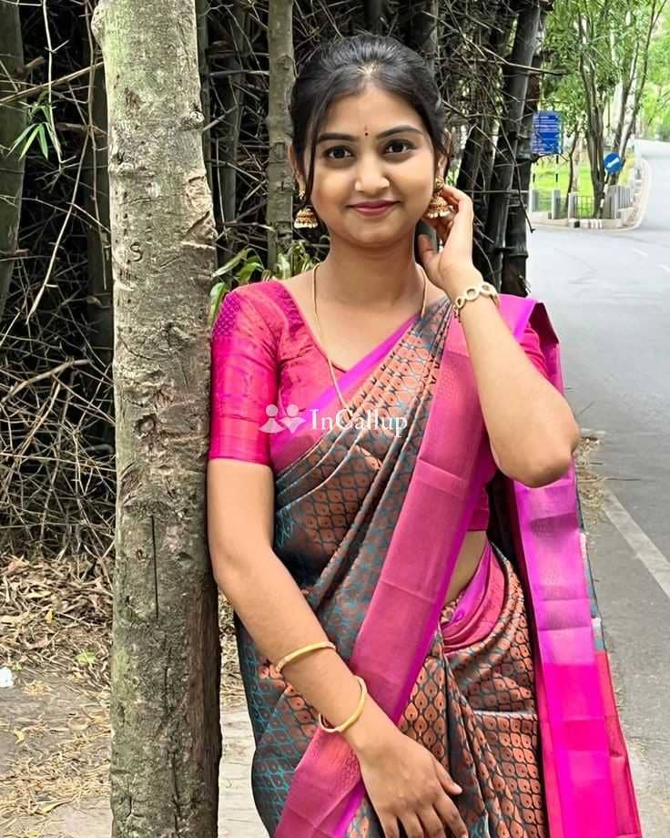 girl staying in jaipur known for being creative available now trusted reliable service - Call Girls in Jaipur