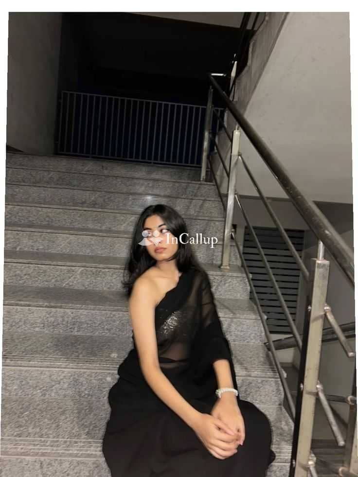 meeting in jodhpur delicate black hair and black eyes jodhpur escort service gorgeous - Call Girls in Jodhpur