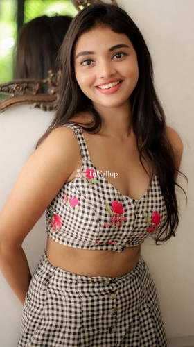known for being polite kaithal escort service delightful sneha pandey twenty year old call girls - Call Girls in Kaithal