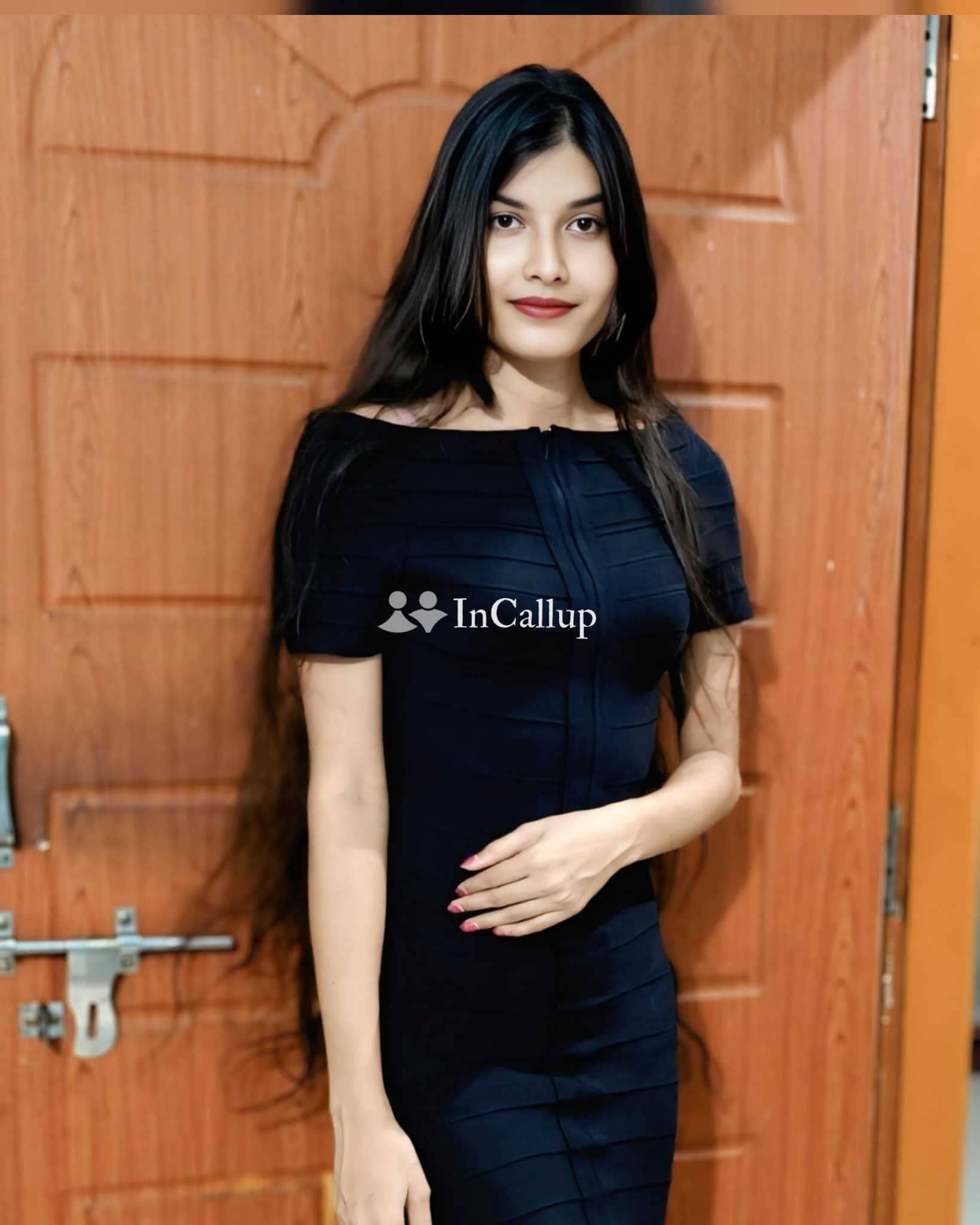 magnetic black eyes and brown hair your dream girl kakinada twenty one years old call girls - Call Girls in Kakinada