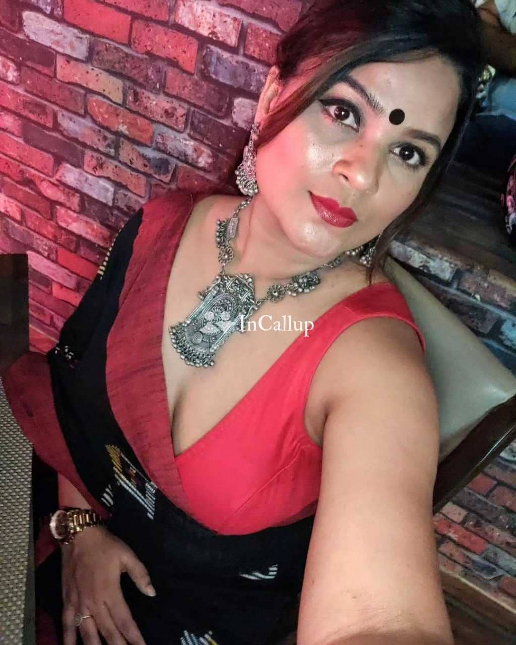 available for home visits discover supriya aged twenty five offering elite call girls services - Call Girls in Kamle