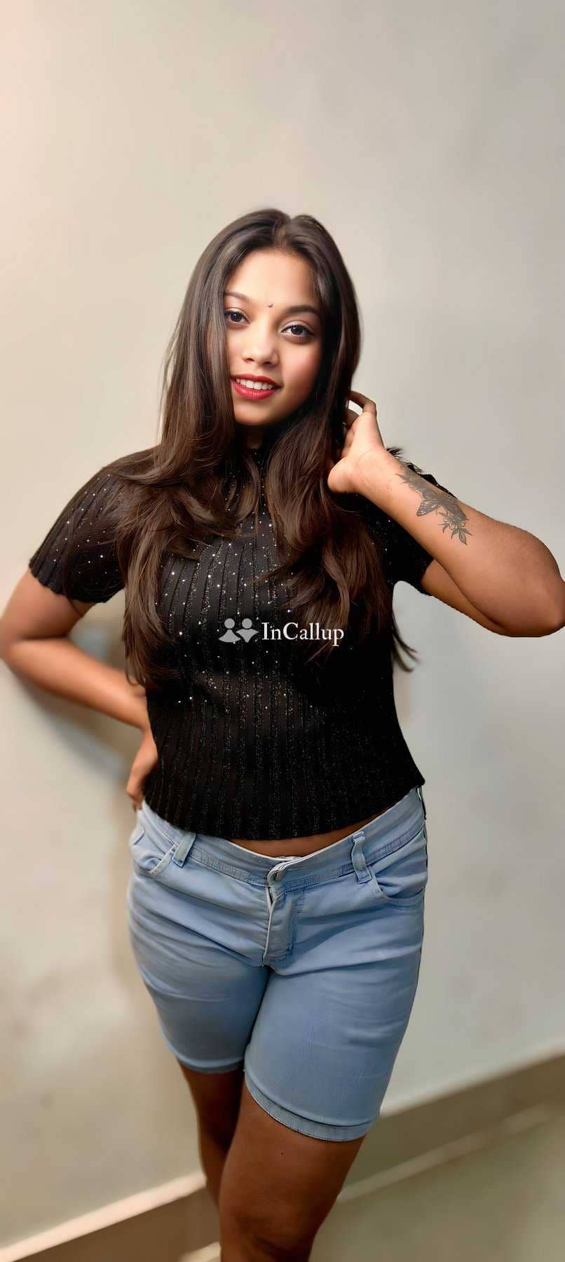 available for outcall alluring black hair and brown eyes available now trusted reliable service - Call Girls in Kanpur