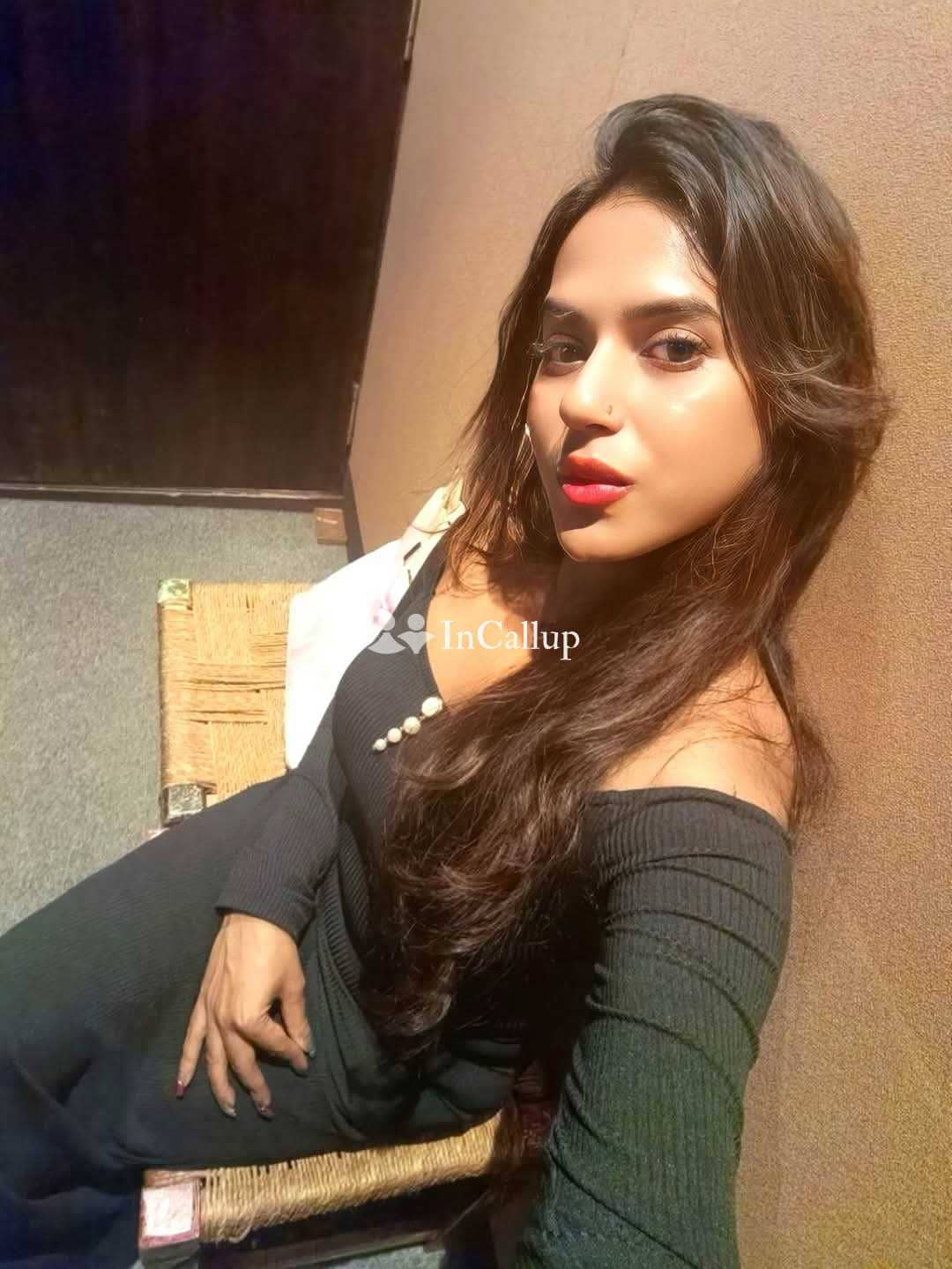 wild khushi twenty two year old call girls ready for fun available for private dates known for being creative - Call Girls in Kasaragod