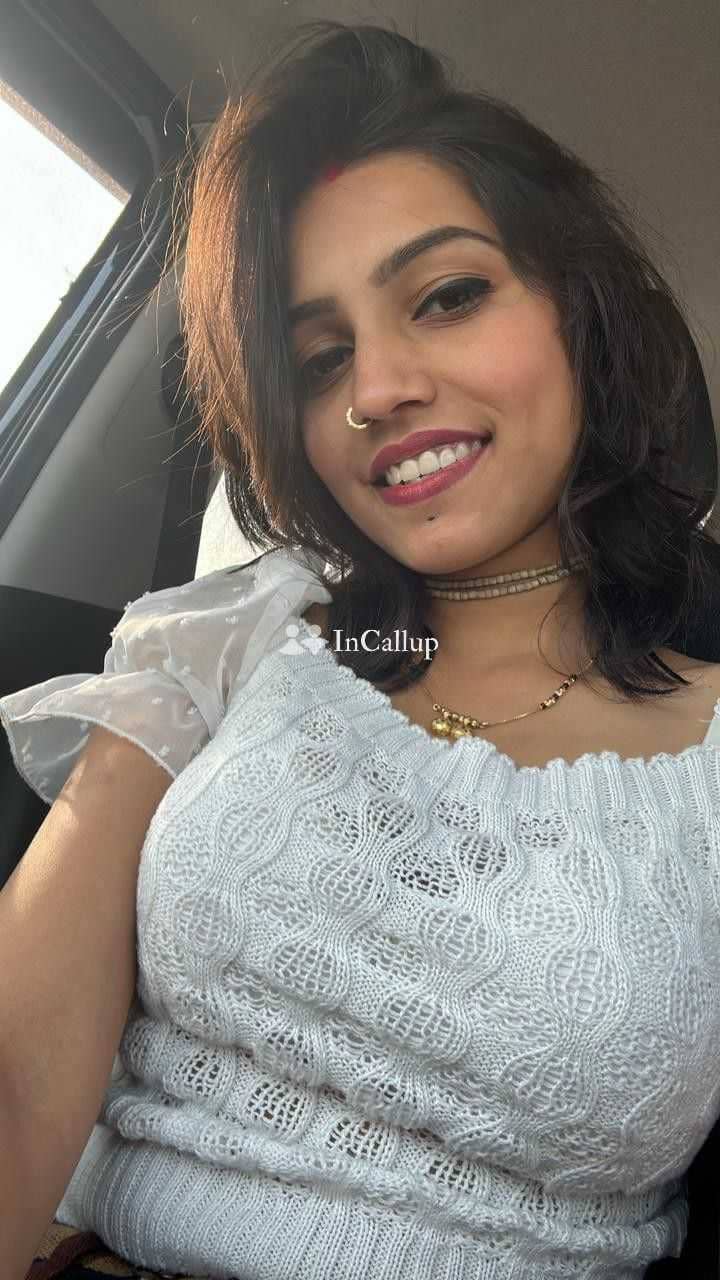 dreamy black eyes and black hair sexy priya twenty two years old call girls based in kavaratti known for being bold - Call Girls in Kavaratti