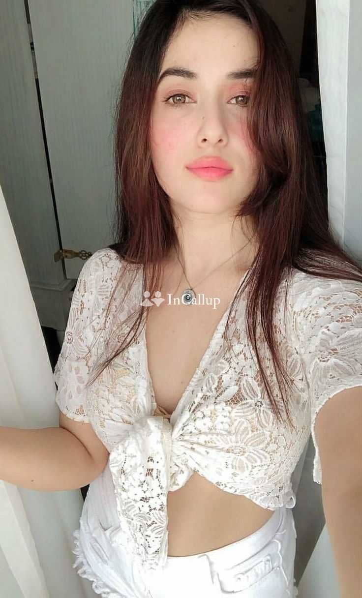 stylish black hair and black eyes available now trusted reliable service - Call Girls in Kharagpur