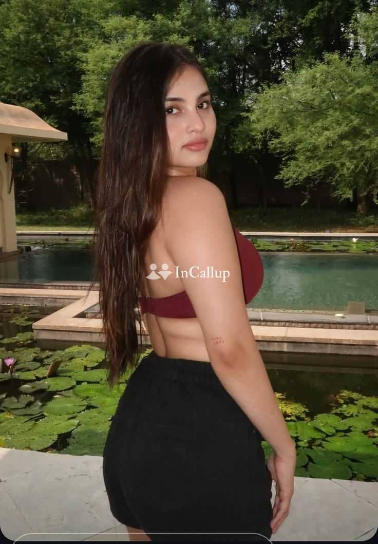 girl staying in khargone cute black eyes and black hair available now trusted reliable service - Call Girls in Khargone