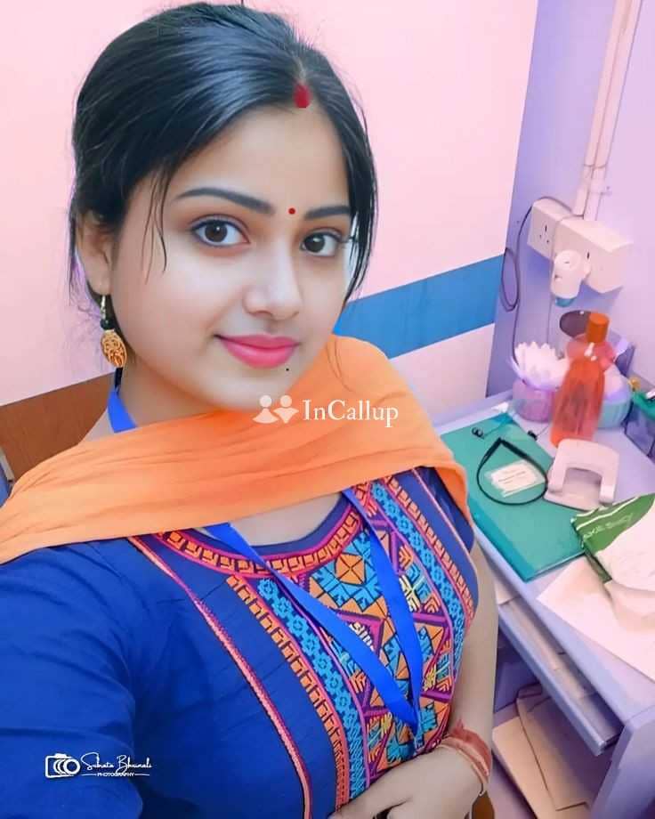 luxury black hair and brown eyes available now trusted reliable service - Call Girls in Kochi