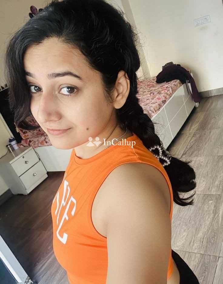 with curvy figure and black eyes discreet service in koderma available for available anytime - Call Girls in Koderma