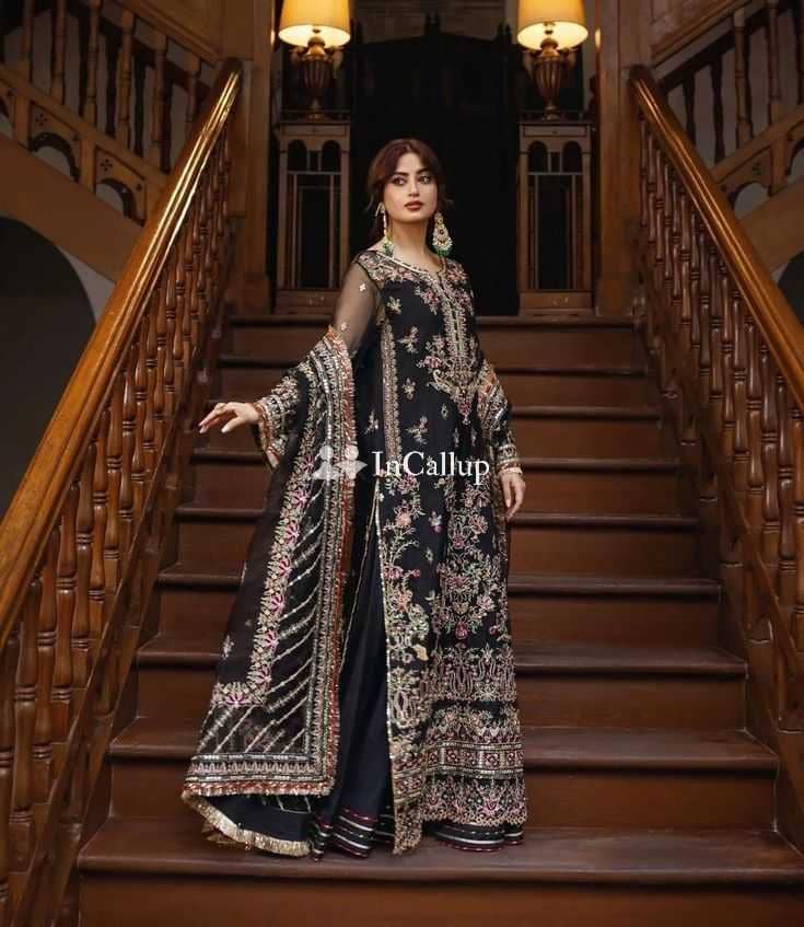 angelic blonde hair and black eyes known for being energetic available for incall - Call Girls in Kolkata