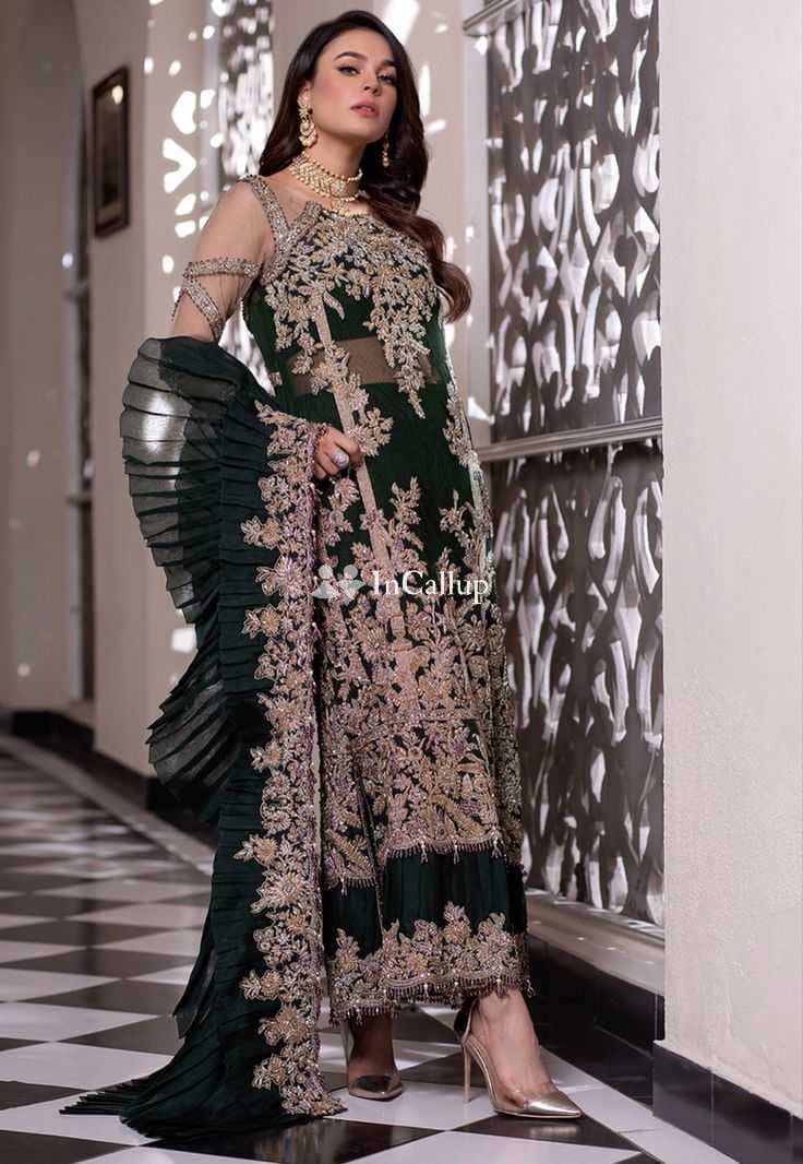 long legs and blonde eyes professional escort in kolkata available now trusted reliable service - Call Girls in Kolkata