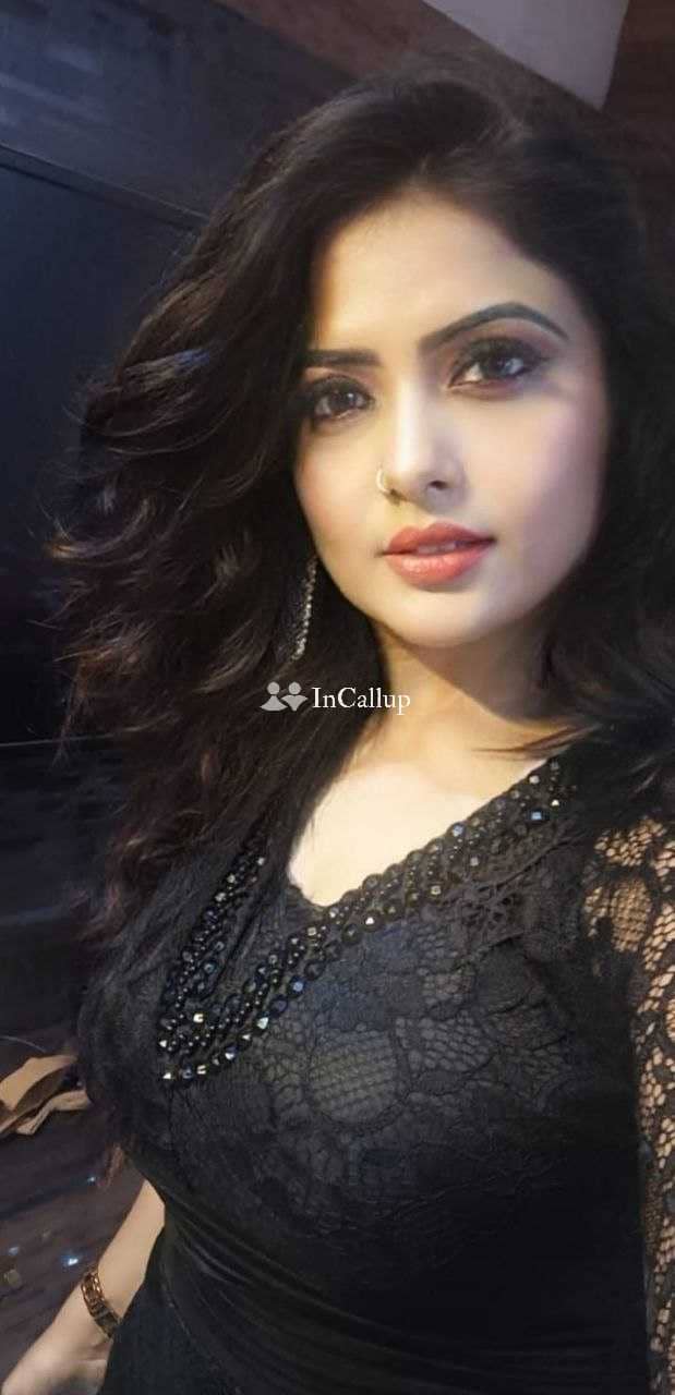 known for being friendly escort available for private dates black tall with black body type local to kolkata - Call Girls in Kolkata