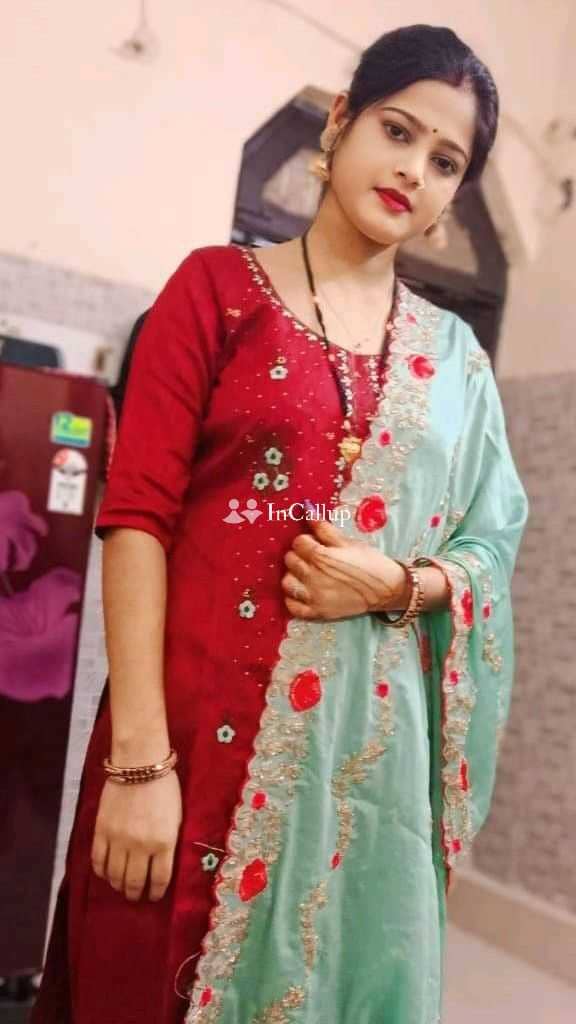 sparkling blonde eyes and black hair escort service in kolkata available now trusted reliable service - Call Girls in Kolkata