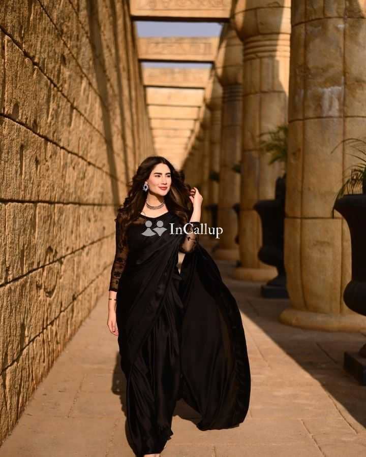 blonde tall weighing black known for being desirable available for long bookings meet me in kolkata queen - Call Girls in Kolkata