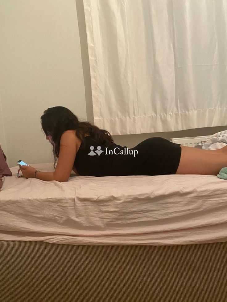 known for being sophisticated available for hotel visits delightful black eyes and black hair - Call Girls in Kolkata